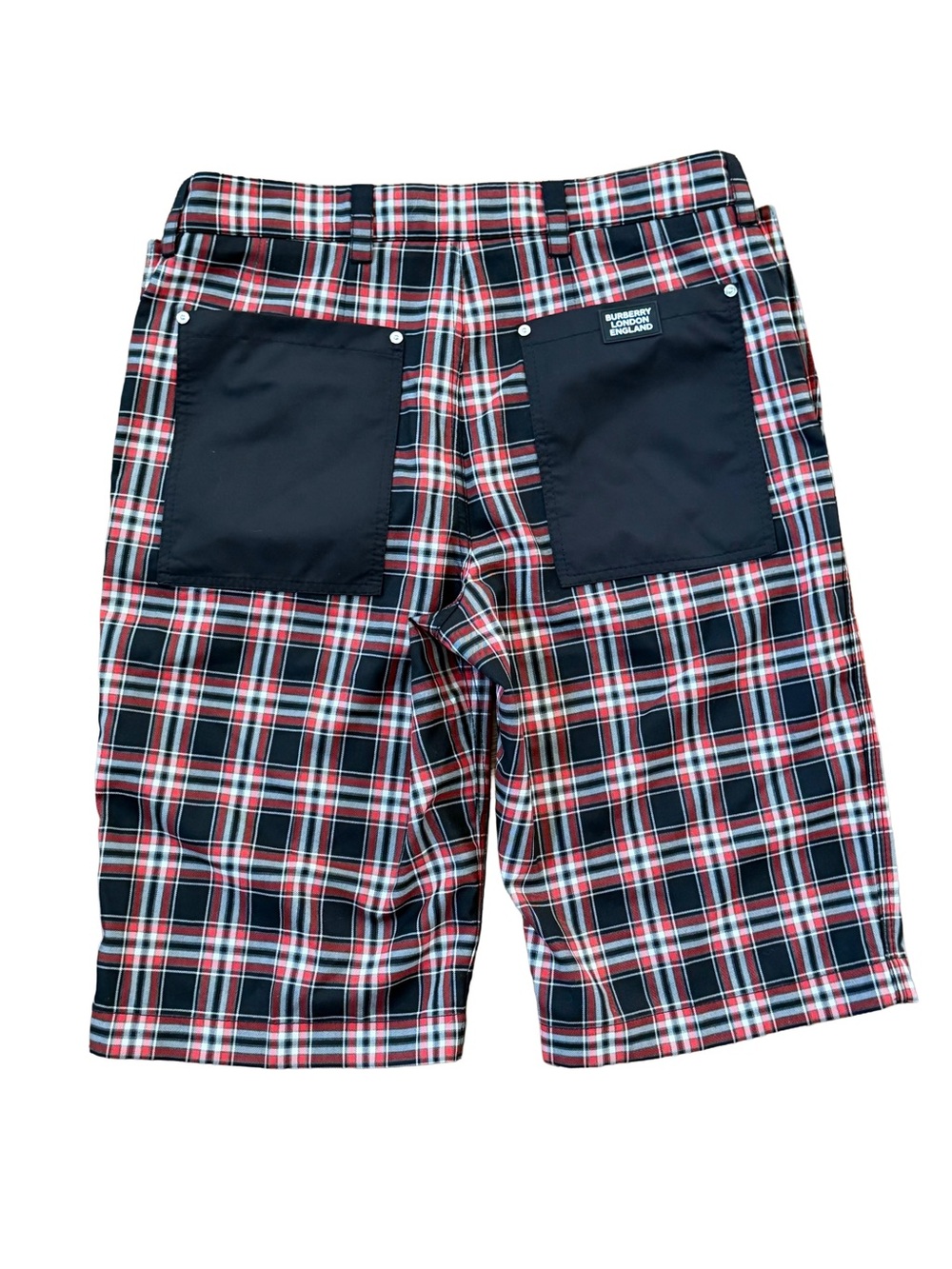 Burberry Black and Red Plaid Men’s Flat Front Shorts-Burberry SZ 52